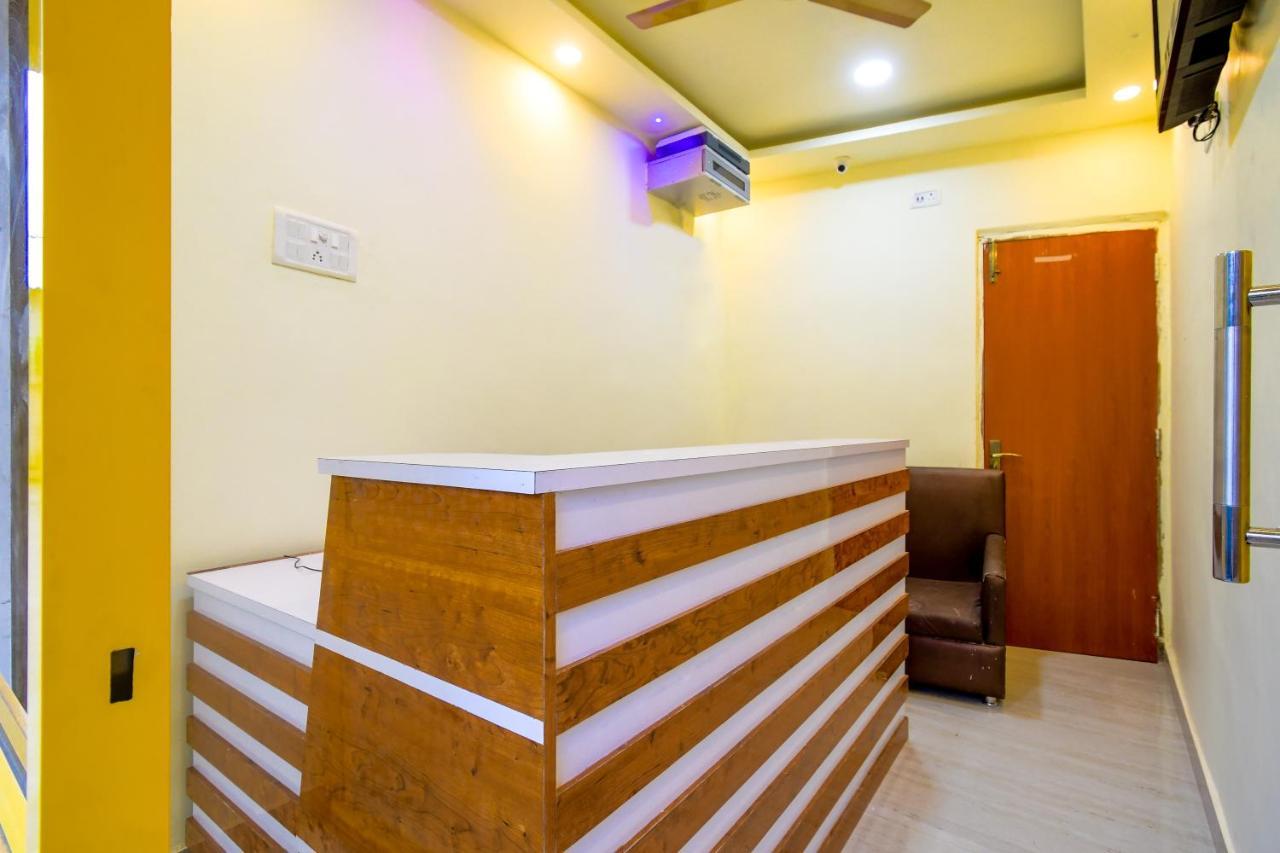 Hotel Blue Abedin Calcutta Extérieur photo