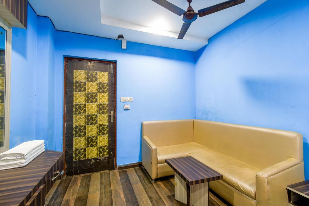Hotel Blue Abedin Calcutta Extérieur photo